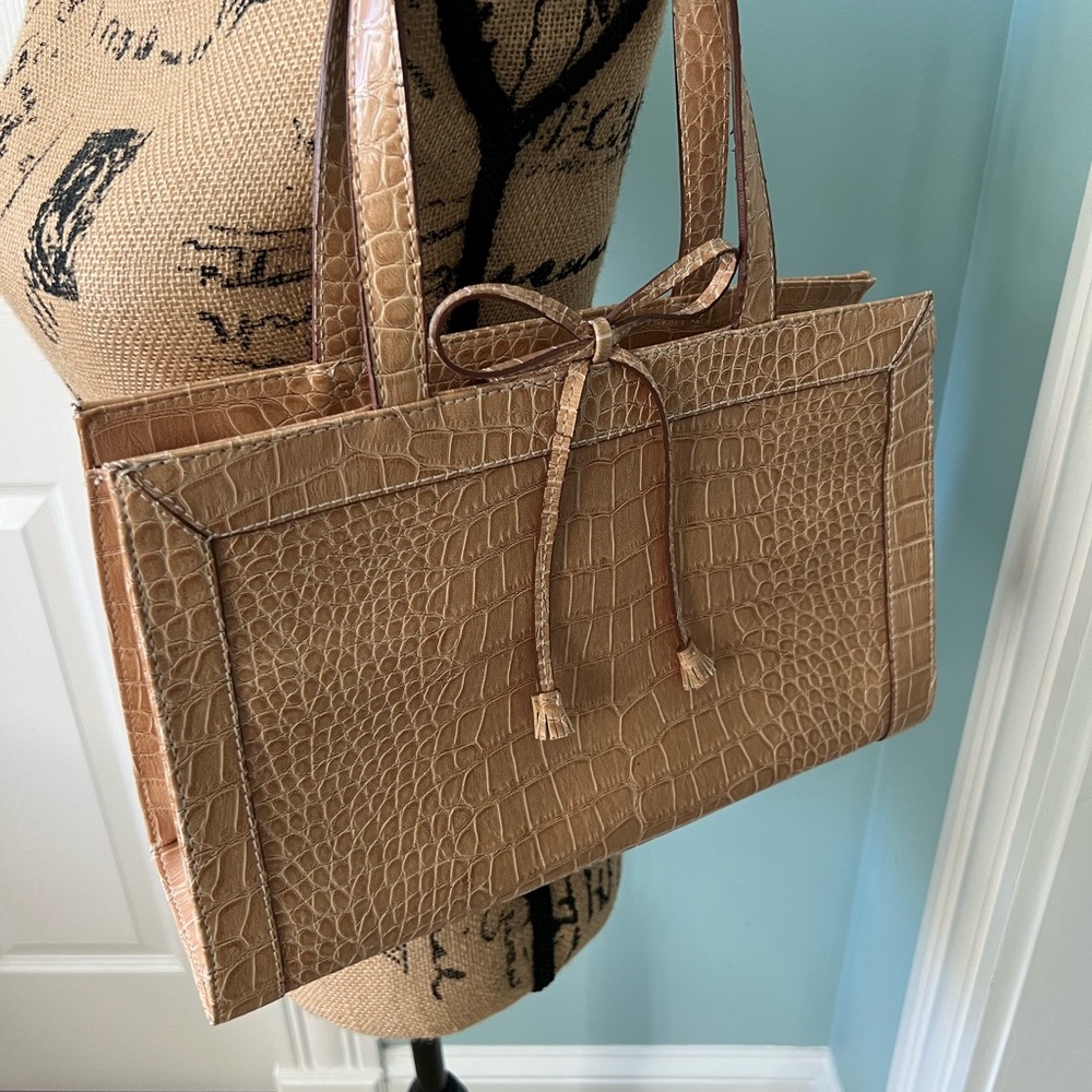 Liz Claiborne Shoulder Bag